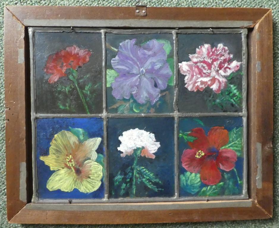 Zes bloemen op glas in lood - achterzijde